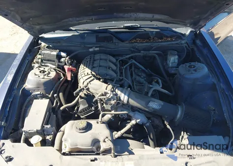 2012 Ford Mustang V6 z USA, uszkodzony, nr VIN 1ZVBP8AM9C5275357